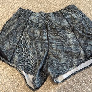 Lululemon Athletica Blue hotty hot 4” inseam